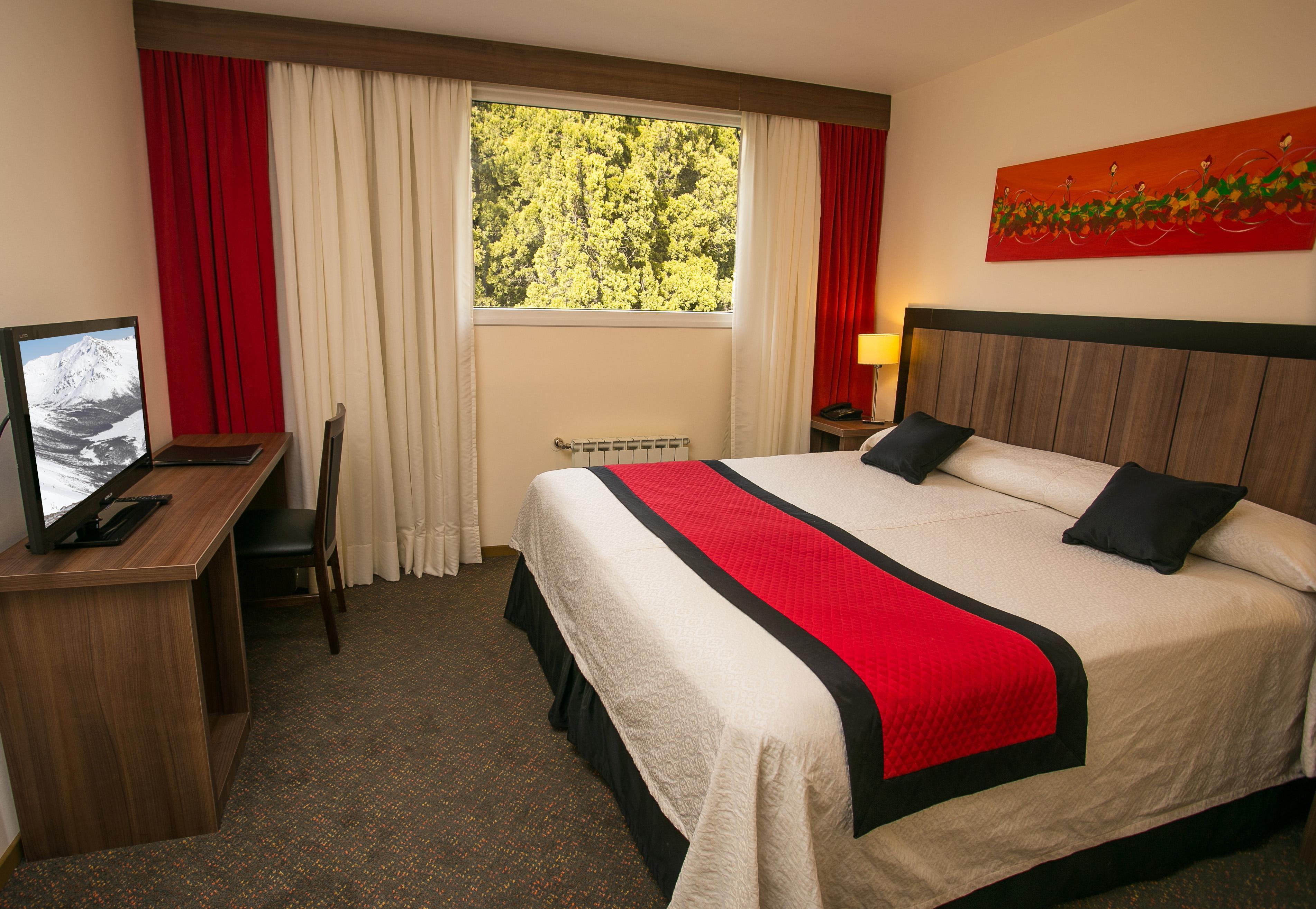 Huinid Pioneros Hotel San Carlos de Bariloche Eksteriør billede