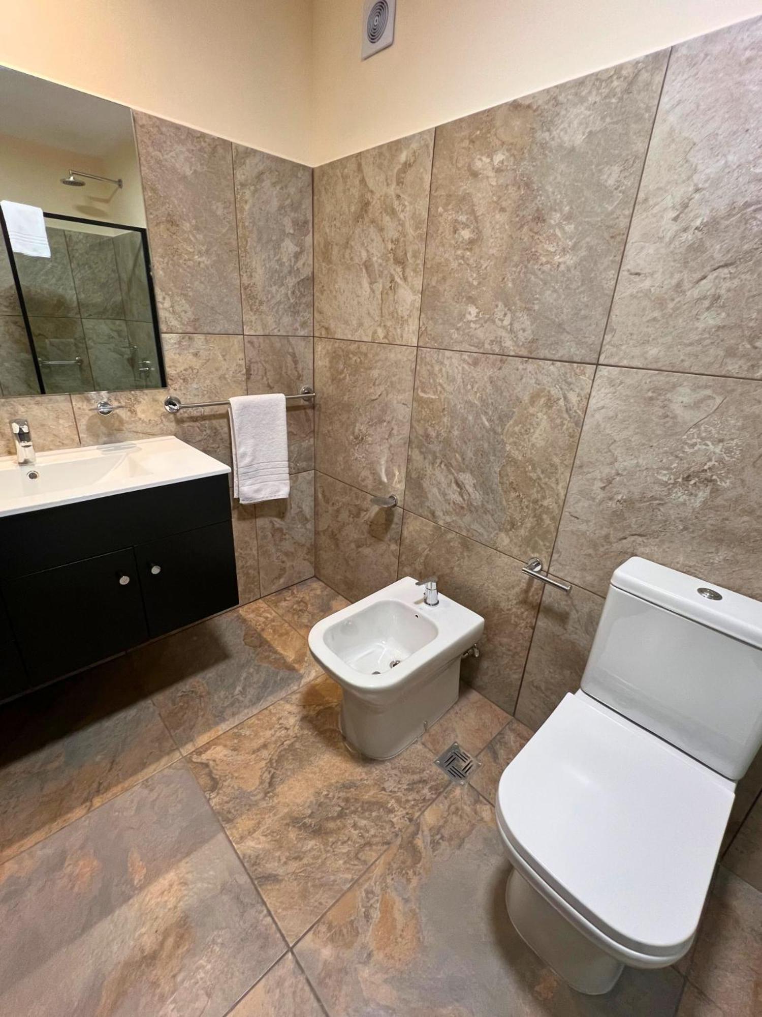 Huinid Pioneros Hotel San Carlos de Bariloche Værelse billede