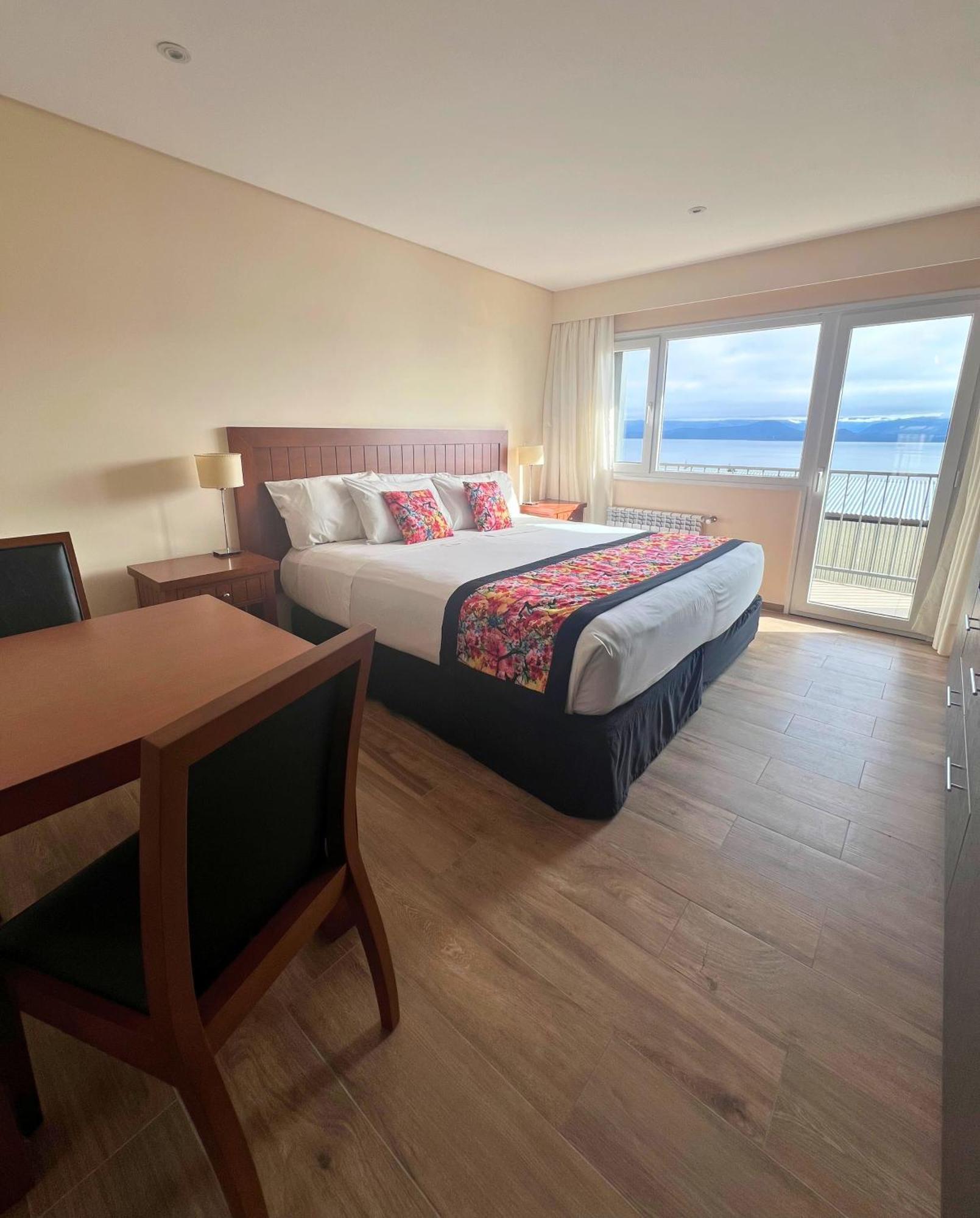 Huinid Pioneros Hotel San Carlos de Bariloche Værelse billede