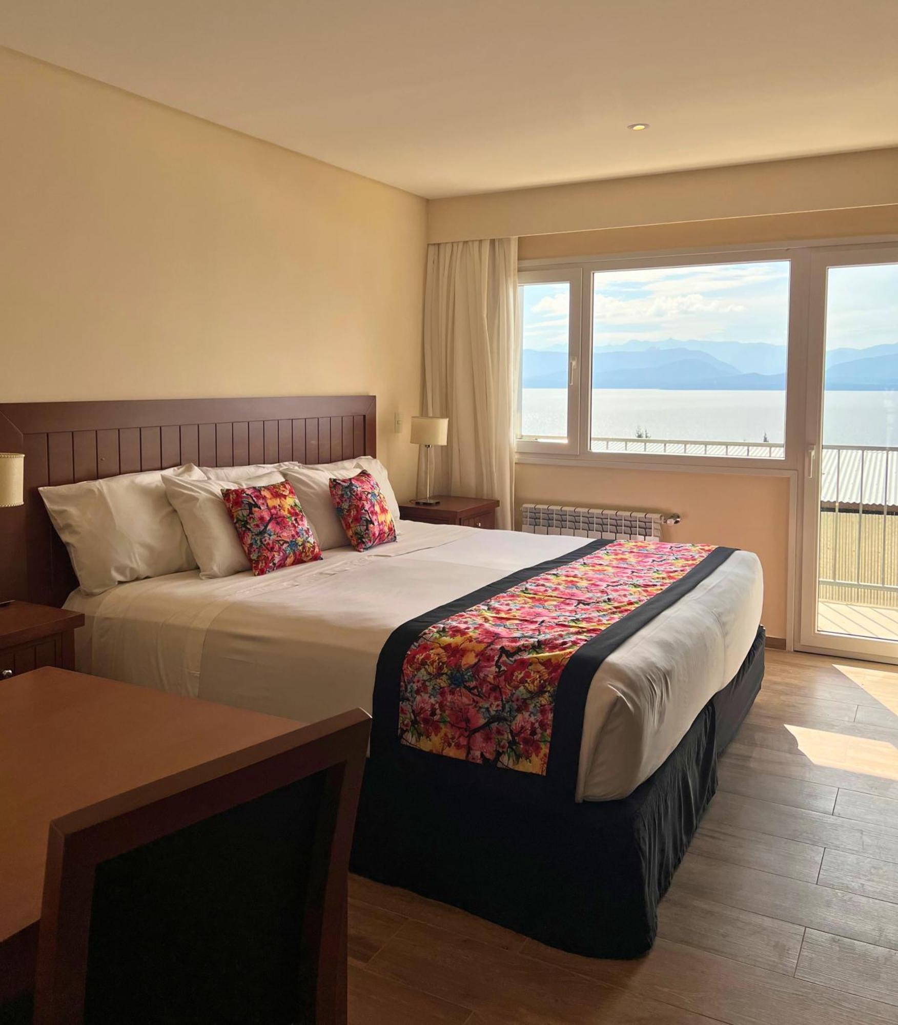 Huinid Pioneros Hotel San Carlos de Bariloche Værelse billede